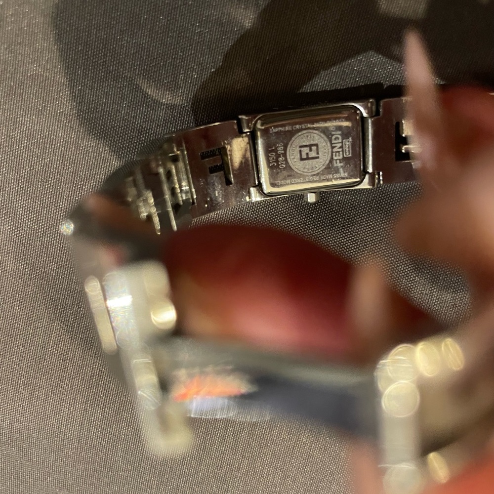 FENDI Watch - Picture 9 of 12